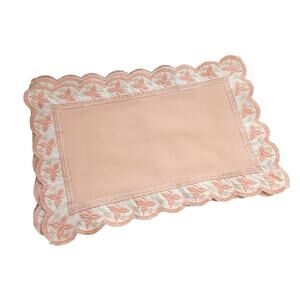 Vintage Rectangle Placemats Scalloped Embroidered Fabric 3pc Peach Cream Decor